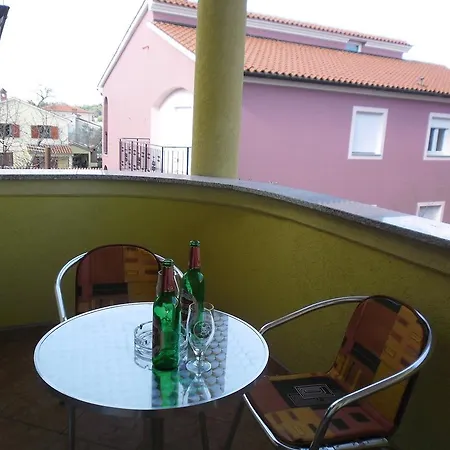 Mb Διαμέρισμα Πούλα