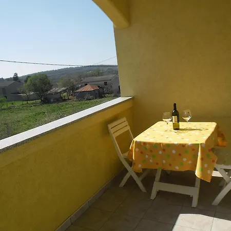 Διαμέρισμα Mb