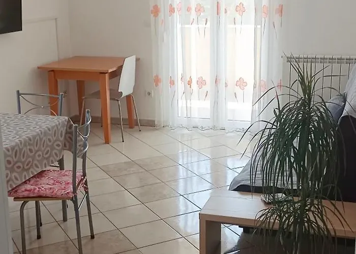 דירה Mb פולה